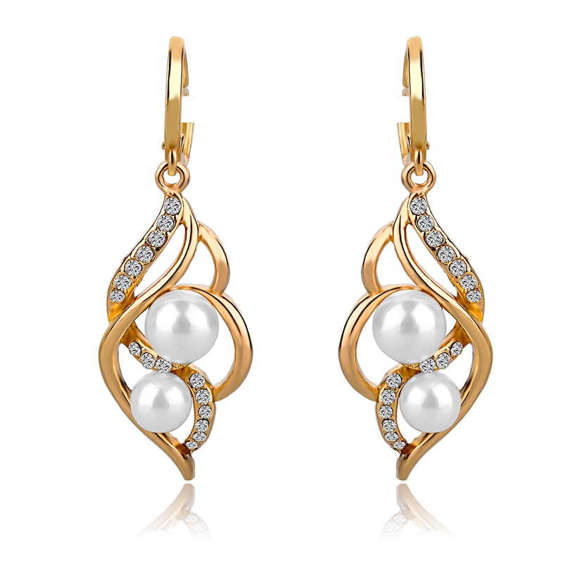 faux-pearl-earrings-gold
